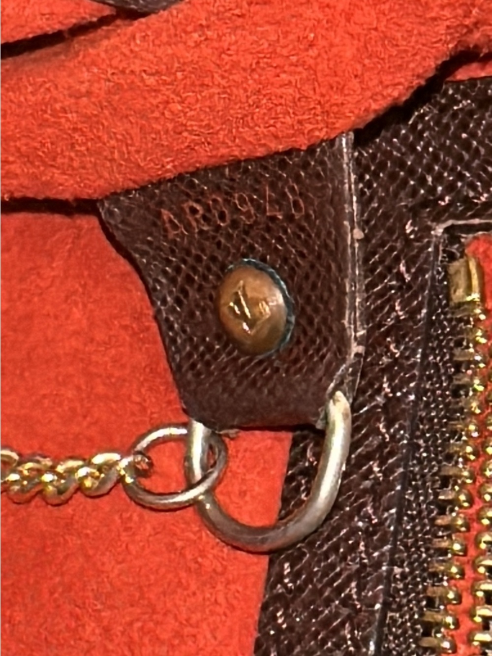 Louis Vuitton Damier Ebene Marais Bucket Bag with Pouch - Picture 15 of 16
